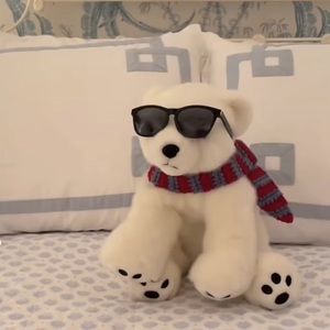 Meet your Posher, Layla